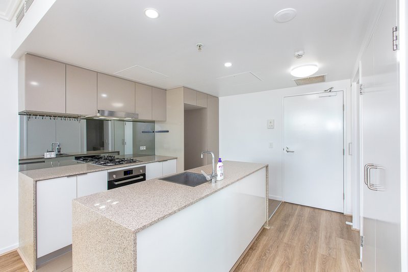 Photo - 2 Harbour Road, Hamilton QLD 4007 - Image 3