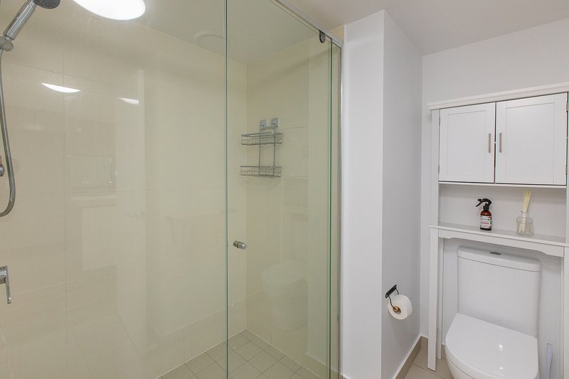 Photo - 2 Harbour Road, Hamilton QLD 4007 - Image 9