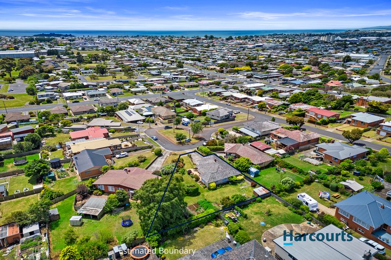 Photo - 2 Harcon Court, Devonport TAS 7310 - Image 16