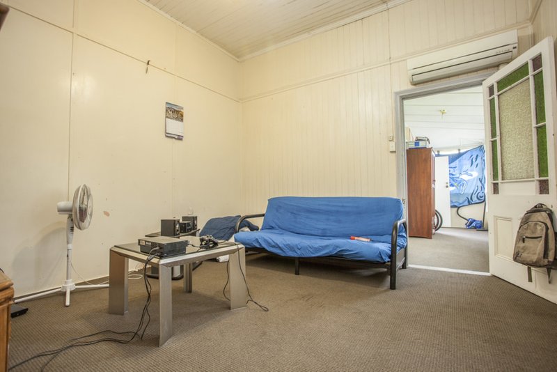 Photo - 2 Harlin Road, Sadliers Crossing QLD 4305 - Image 15