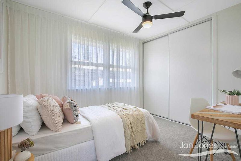 Photo - 2 Harriet Street, Clontarf QLD 4019 - Image 16