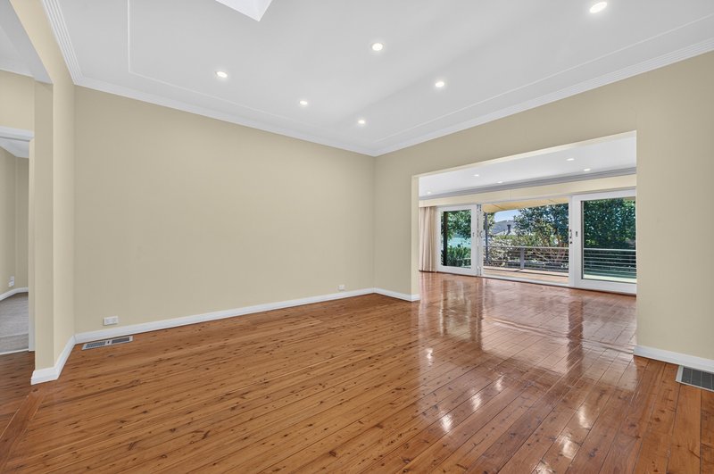 Photo - 2 Harrison Street, Point Frederick NSW 2250 - Image 6