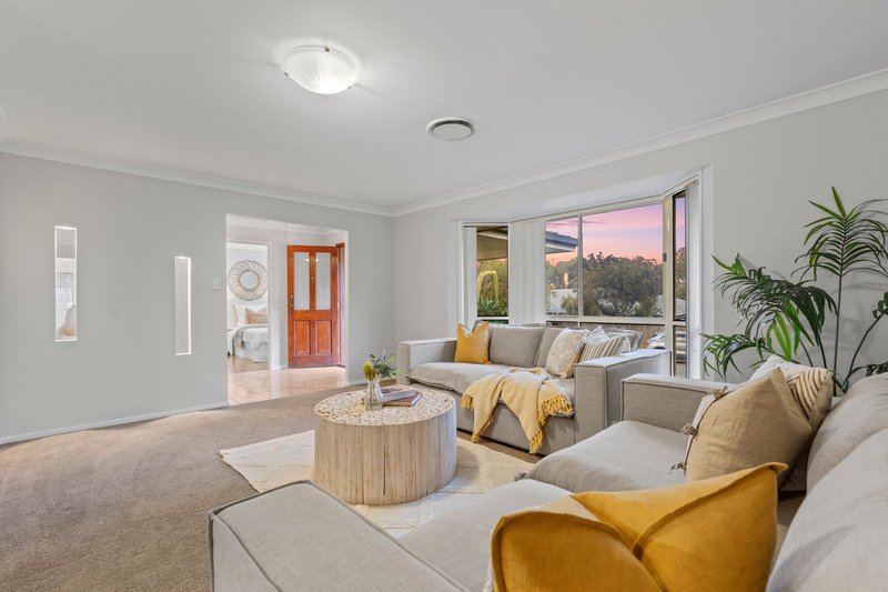 Photo - 2 Harrogate Terrace, Birkdale QLD 4159 - Image 3