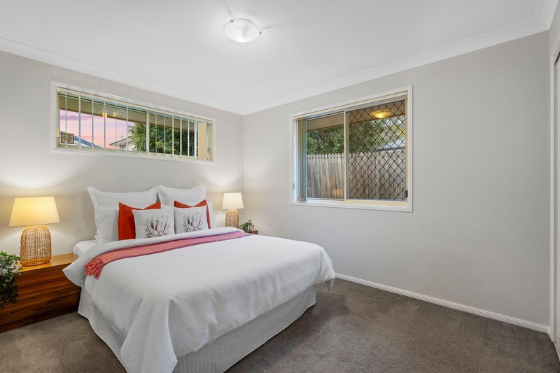 Photo - 2 Harrogate Terrace, Birkdale QLD 4159 - Image 10