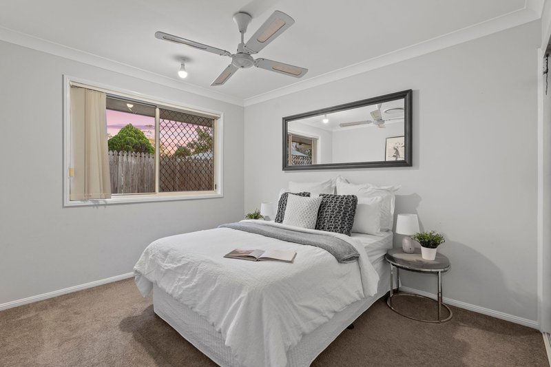 Photo - 2 Harrogate Terrace, Birkdale QLD 4159 - Image 13