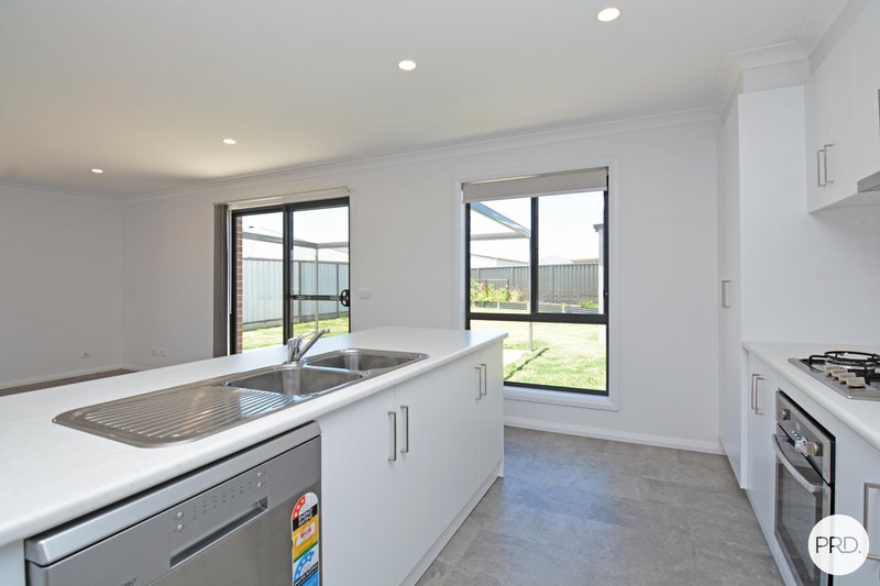 Photo - 2 Hatly Court, Mildura VIC 3500 - Image 5