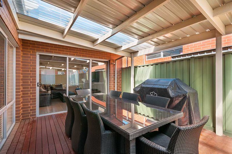 Photo - 2 Hawthorn Lane, Craigieburn VIC 3064 - Image 8
