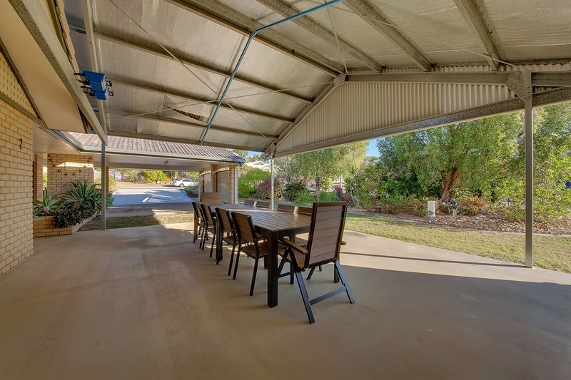 Photo - 2 Hayman Court, Clinton QLD 4680 - Image 17