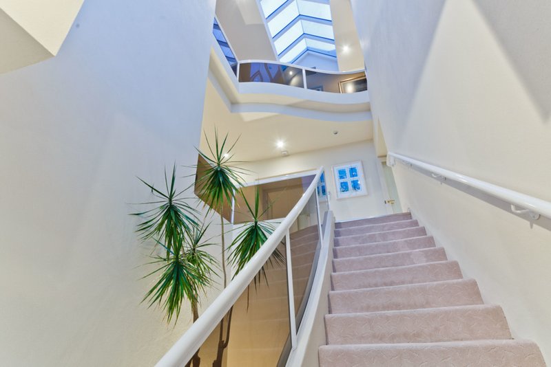 Photo - 2 Hayman Court, Coogee WA 6166 - Image 3