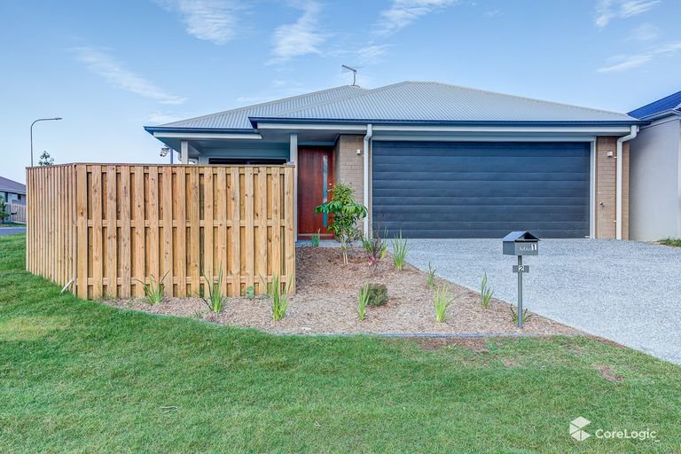 2 Haystack Close, Park Ridge QLD 4125