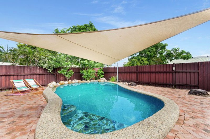 2 Hazel Street, Rasmussen QLD 4815