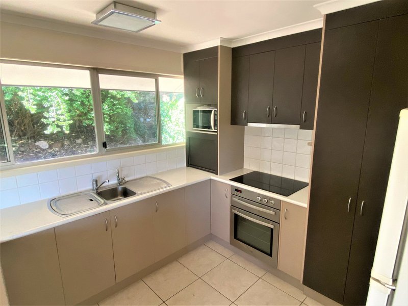 Photo - 2 Hazelmount Terrace, Kingaroy QLD 4610 - Image 2