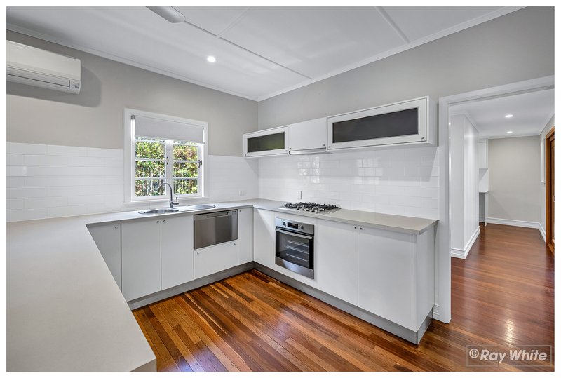 Photo - 2 Headrick Street, Wandal QLD 4700 - Image 6
