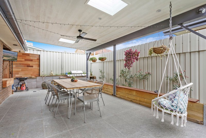 Photo - 2 Heathcote Street, Helensburgh NSW 2508 - Image 6