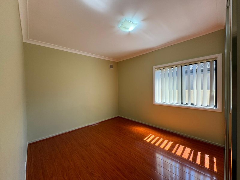 Photo - 2 Hedges Street, Fairfield NSW 2165 - Image 5