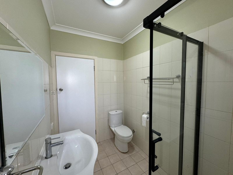 Photo - 2 Hedges Street, Fairfield NSW 2165 - Image 8