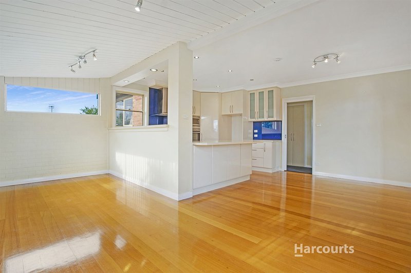 Photo - 2 Hellyer Avenue, Park Grove TAS 7320 - Image 5