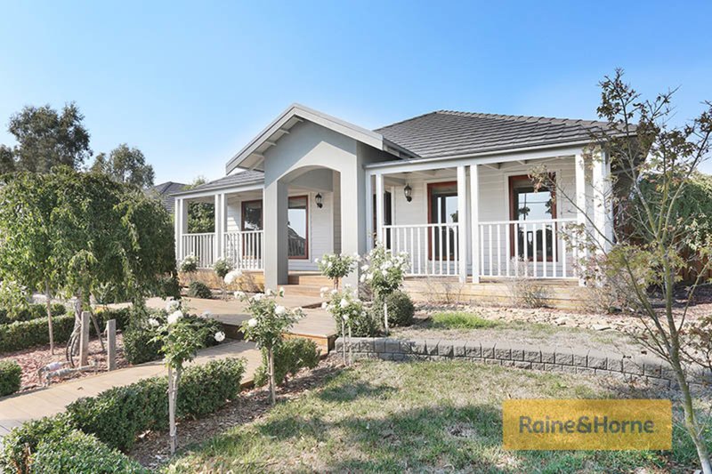 2 Hepburn Avenue, Eynesbury VIC 3338