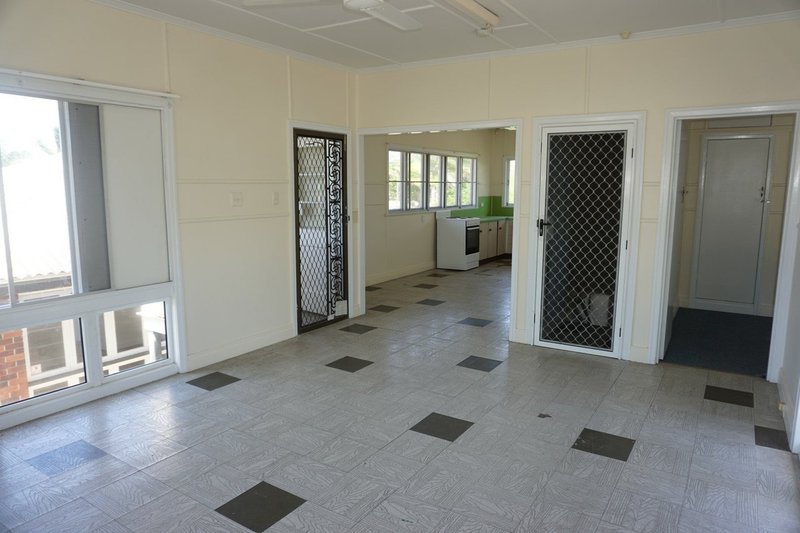 Photo - 2 Herbert Street, Bowen QLD 4805 - Image 5