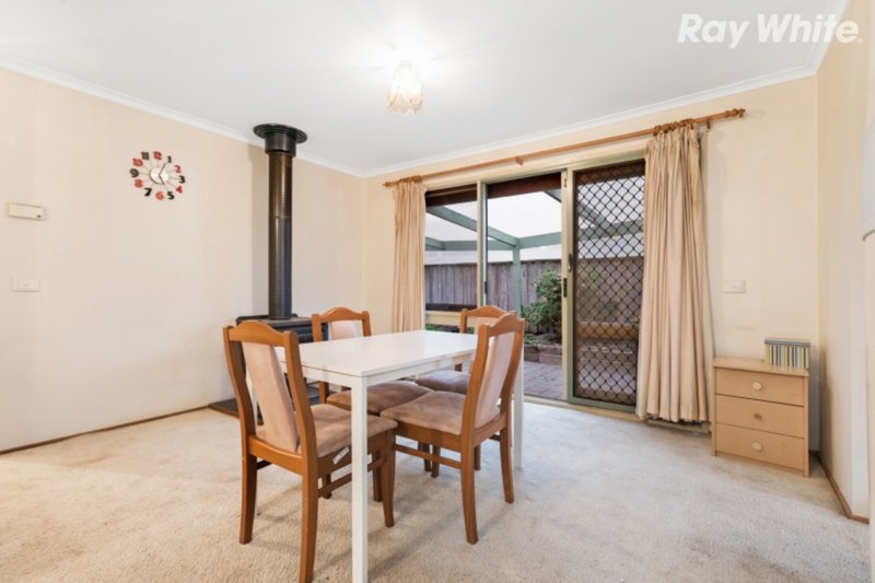 Photo - 2 Hibiscus Way, Keysborough VIC 3173 - Image 5