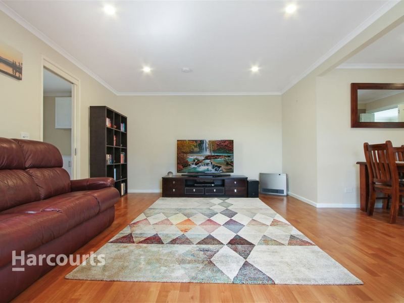 Photo - 2 Hickory Street, Albion Park Rail NSW 2527 - Image 5