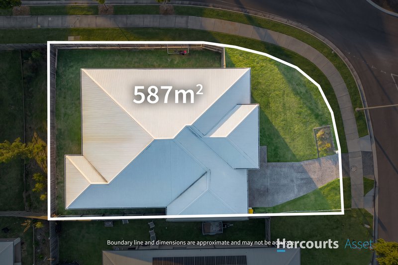 Photo - 2 Highland Avenue, Gleneagle QLD 4285 - Image 15
