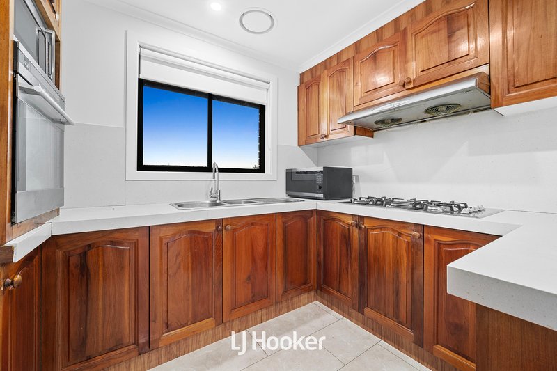 Photo - 2 Highland Court, Dandenong VIC 3175 - Image 10