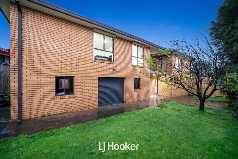 Photo - 2 Highland Court, Dandenong VIC 3175 - Image 15