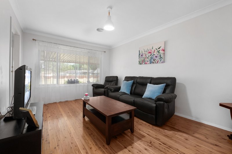 Photo - 2 Hill Avenue, Hobartville NSW 2753 - Image 5