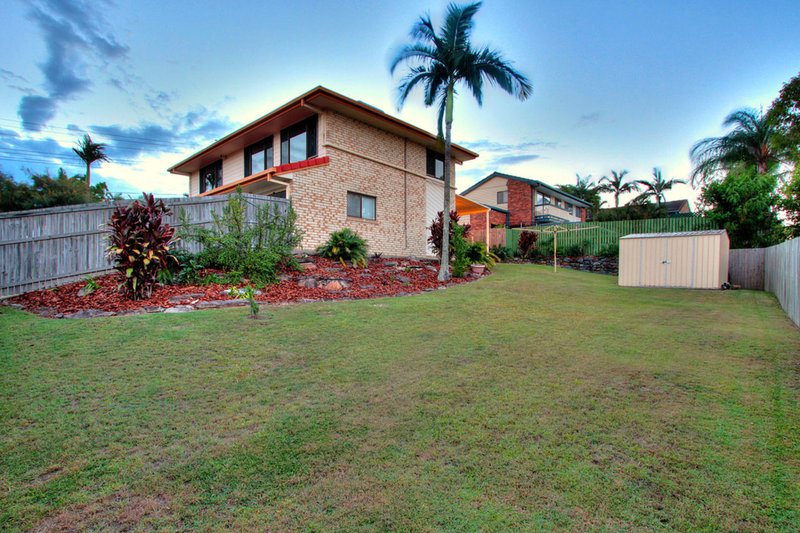 Photo - 2 Hill Park Cres , Rochedale South QLD 4123 - Image 6