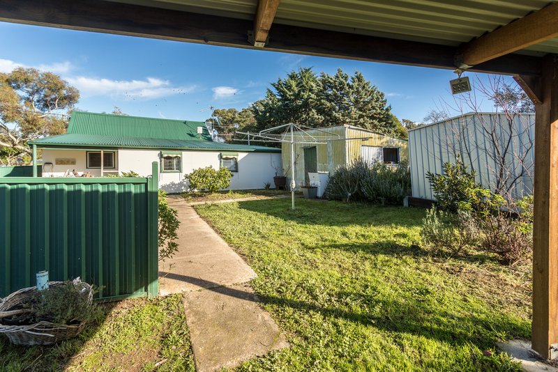 Photo - 2 Hill Street, Rushworth VIC 3612 - Image 16