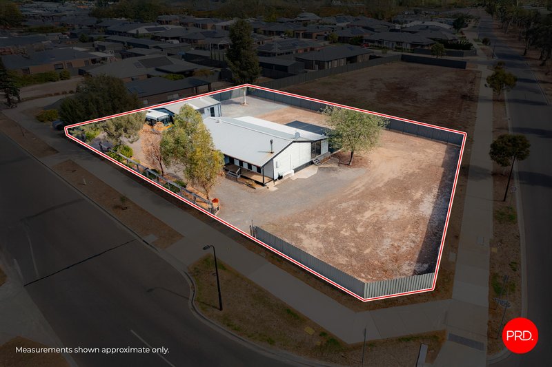 Photo - 2 Hills Road, Marong VIC 3515 - Image 11