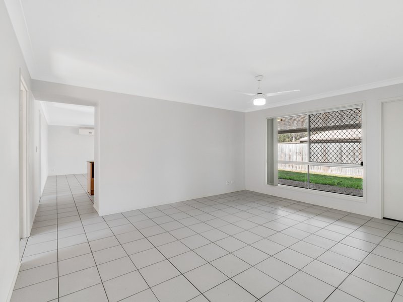 Photo - 2 Hillside Crescent, Beaudesert QLD 4285 - Image 4