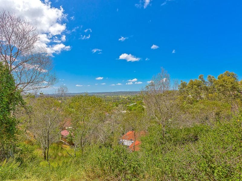 Photo - 2 Hillside Crescent, Edens Landing QLD 4207 - Image 14