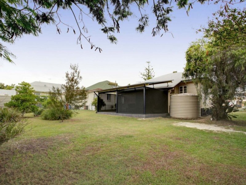 Photo - 2 Hodge Street, Corinda QLD 4075 - Image 12