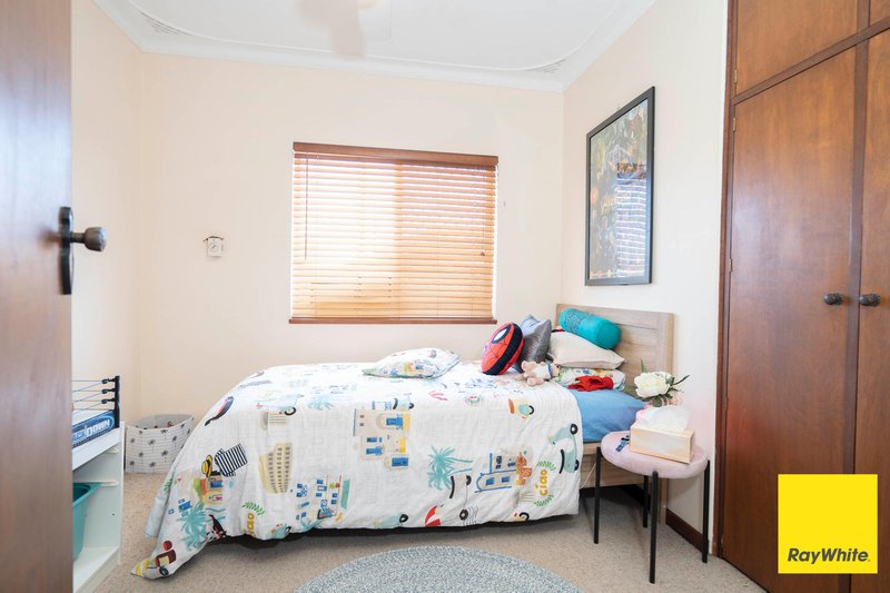 Photo - 2 Hokesfern Street, Morley WA 6062 - Image 12