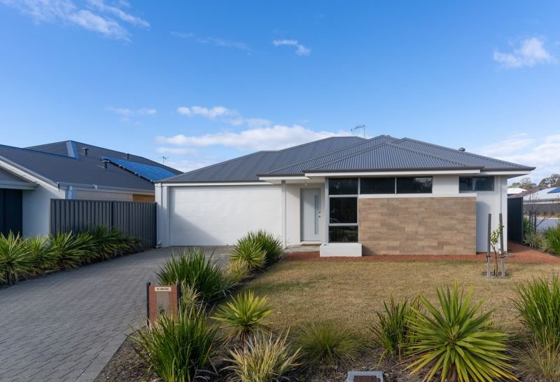 2 Hollingworth Drive, Aveley WA 6069