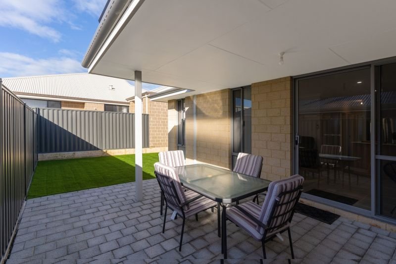 Photo - 2 Hollingworth Drive, Aveley WA 6069 - Image 21