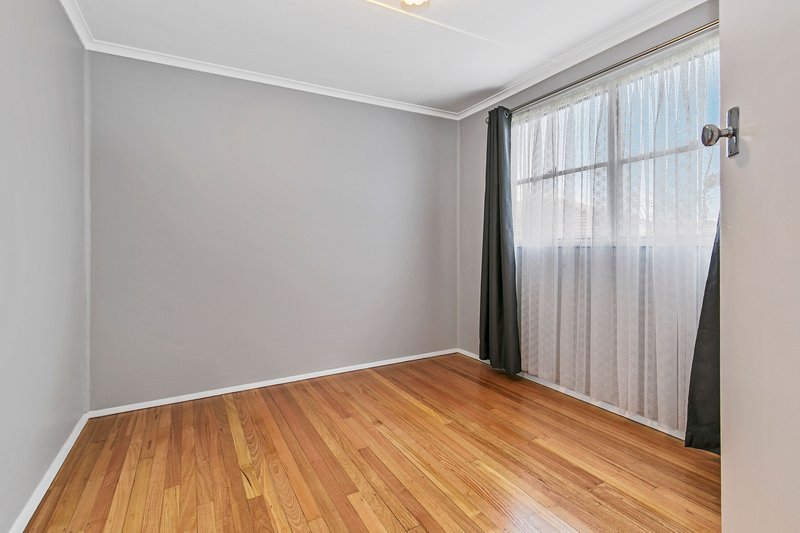 Photo - 2 Hoop Court, Frankston North VIC 3200 - Image 5