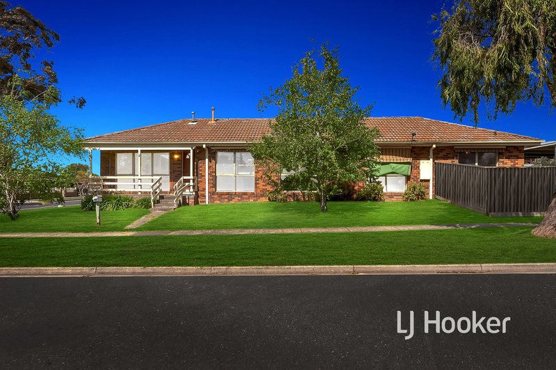 2 Horton Drive, Hampton Park VIC 3976