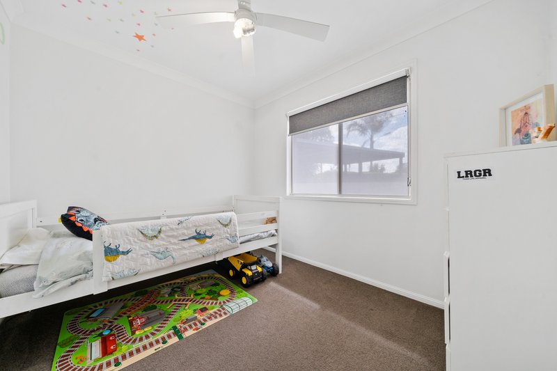 Photo - 2 Houdini Terrace, Edens Landing QLD 4207 - Image 7