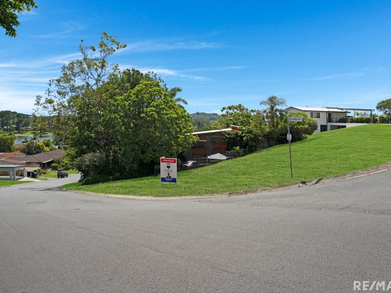 Photo - 2 Hovea Court, Elanora QLD 4221 - Image 5