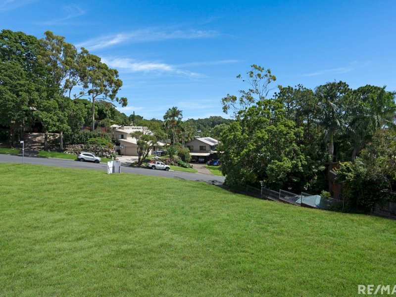 Photo - 2 Hovea Court, Elanora QLD 4221 - Image 6