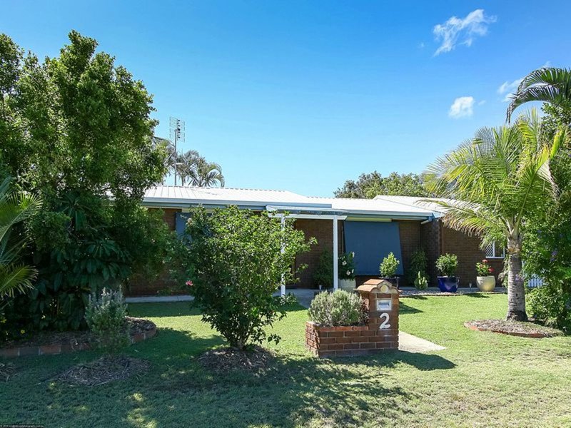 Photo - 2 Howlett Street, Urangan QLD 4655 - Image 5