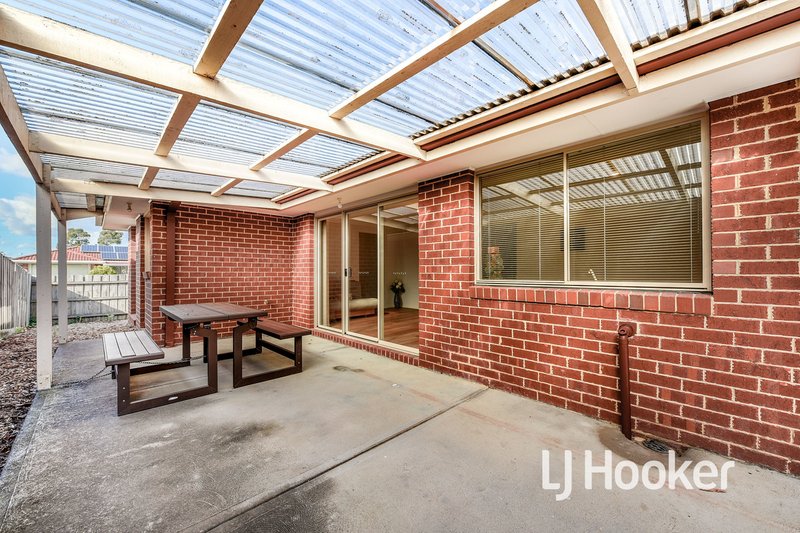 Photo - 2 Howqua Place, Cranbourne VIC 3977 - Image 9