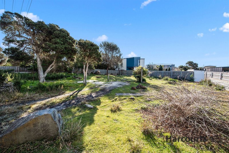 Photo - 2 Hugh Street, Hawley Beach TAS 7307 - Image 3