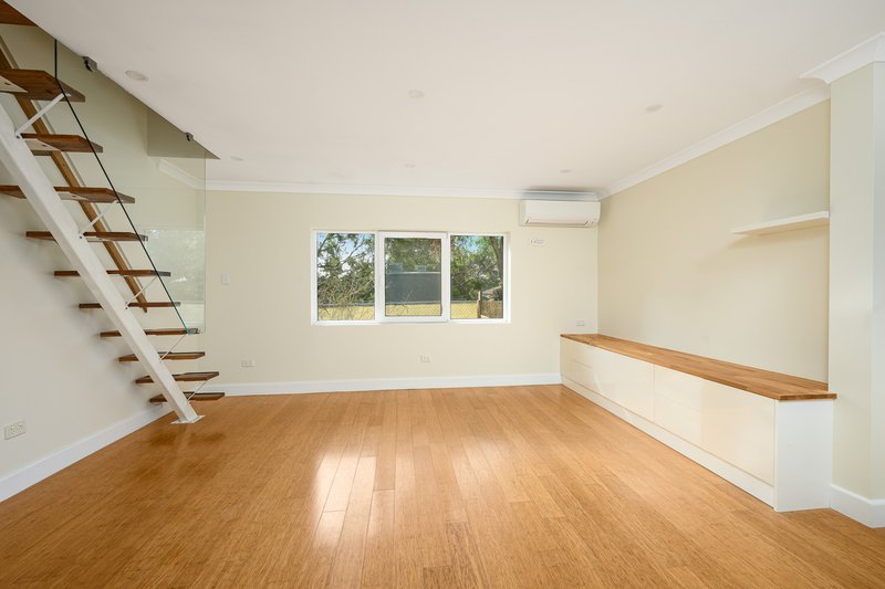 Photo - 2 Hughes St Woolooware , Woolooware NSW 2230 - Image 3