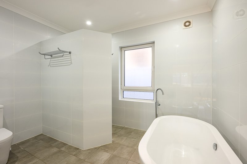 Photo - 2 Hughes St Woolooware , Woolooware NSW 2230 - Image 11