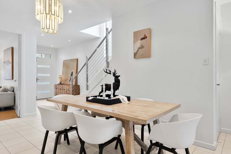 Photo - 2 Hunter Place, Mawson Lakes SA 5095 - Image 2