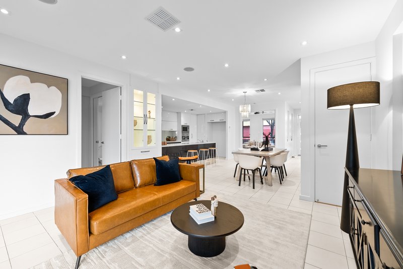 Photo - 2 Hunter Place, Mawson Lakes SA 5095 - Image 6